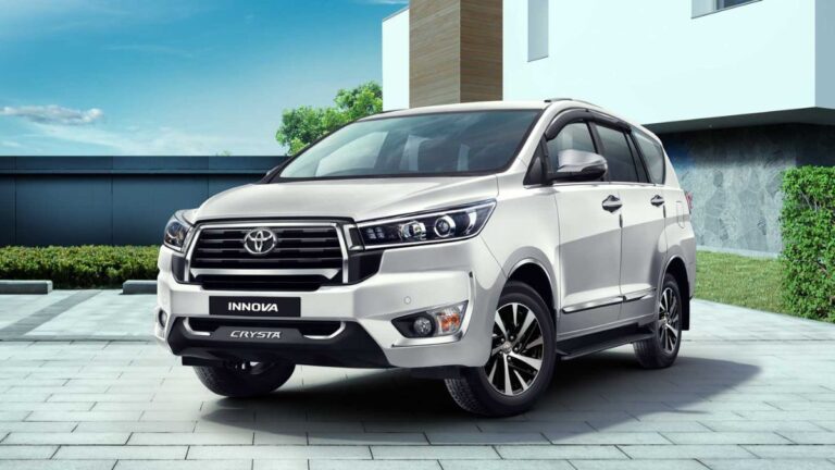 Toyota innova crysta price and features