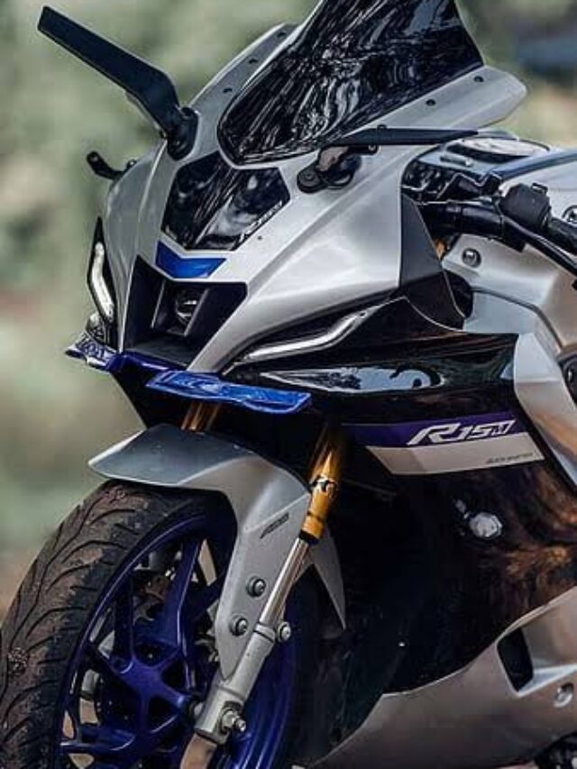 Yamaha R15 V4 Price and Features