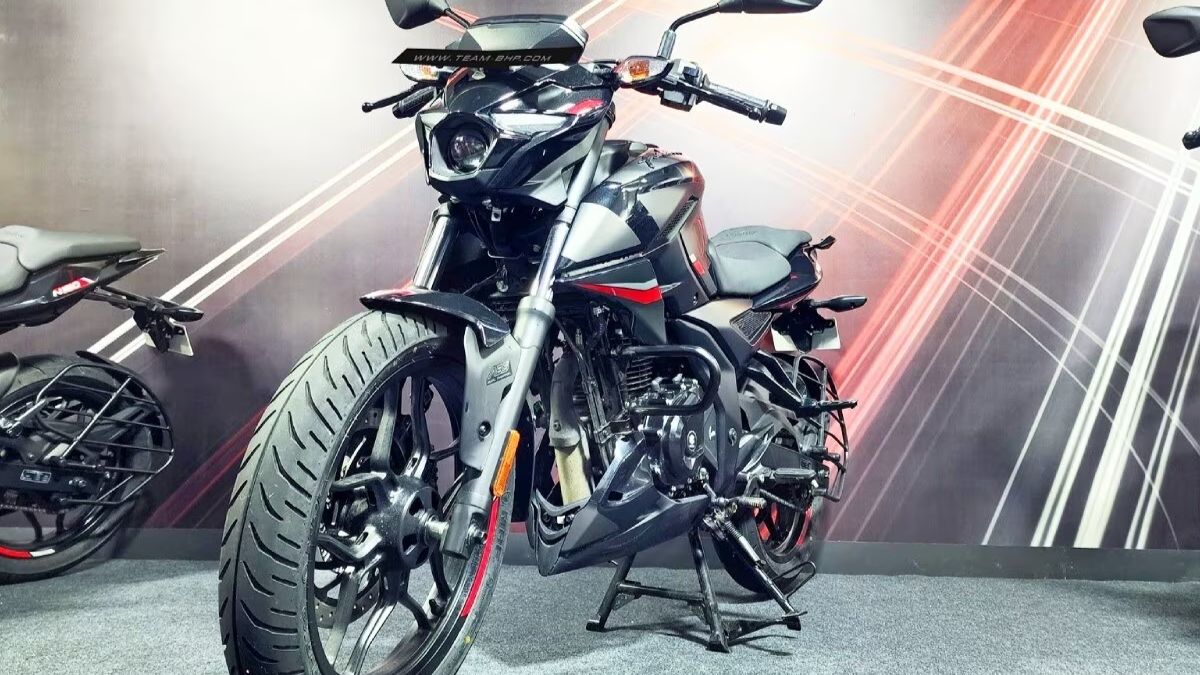 Bajaj Pulsar N160