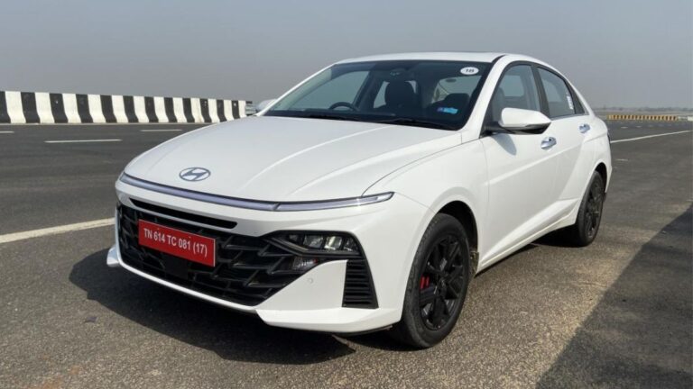 Hyundai verna price and features