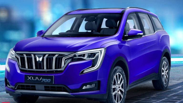 Mahindra XUV 700
