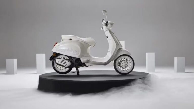 Vespa Justin Bieber Edition