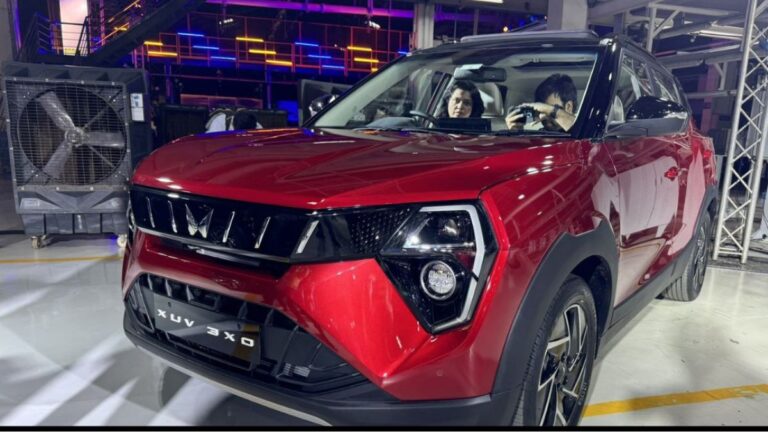 Mahindra XUV 3XO