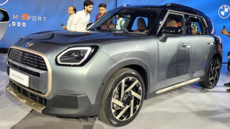 Mini Countryman Electric Car