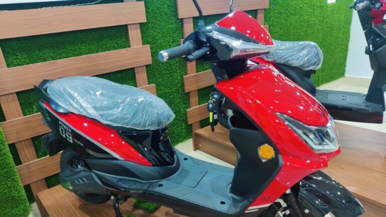 EeVe Ahava Electric Scooter